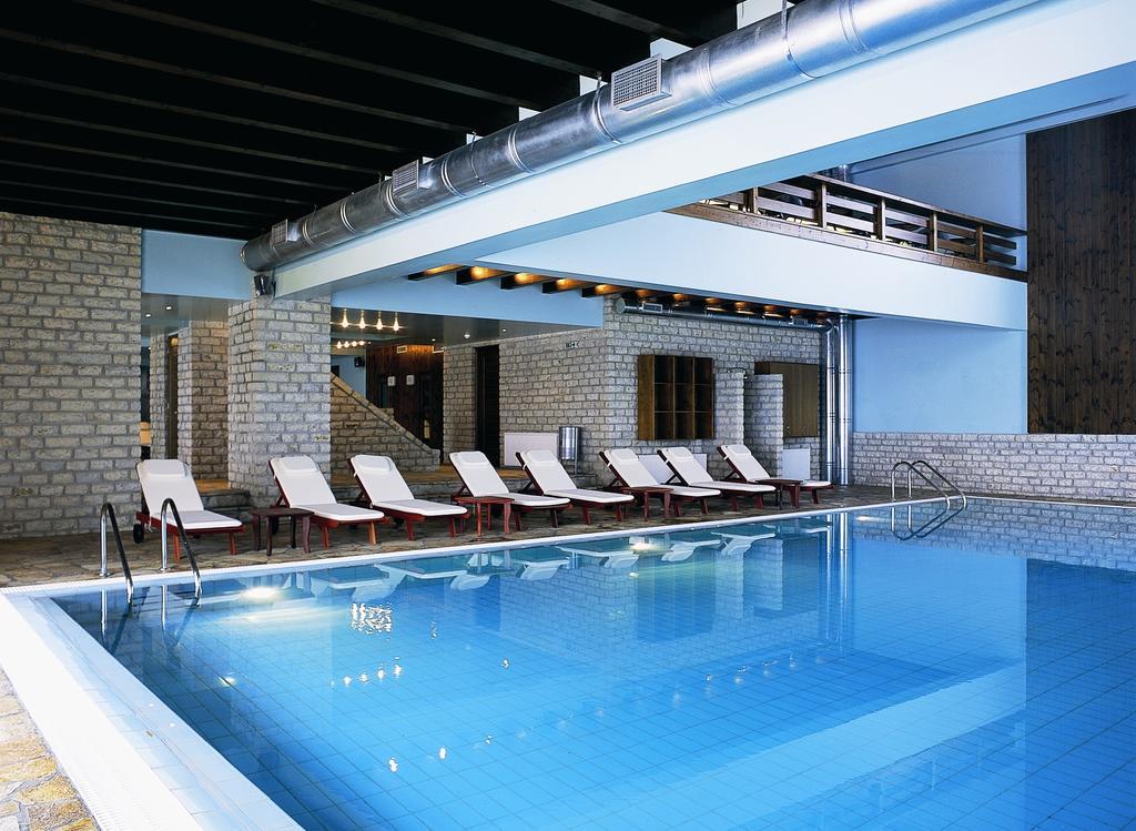 Avaris Hotel Karpenisi Exterior photo
